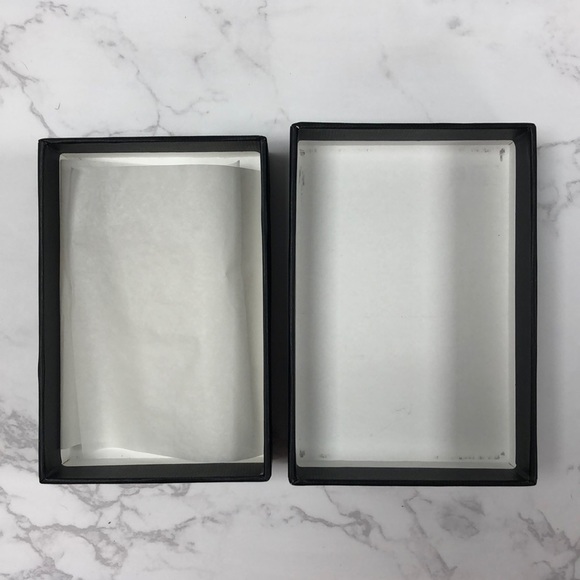 ⭐️ SOLD ⭐️ Authentic Gucci Box + Dust Bag Gift Set - Picture 4 of 8